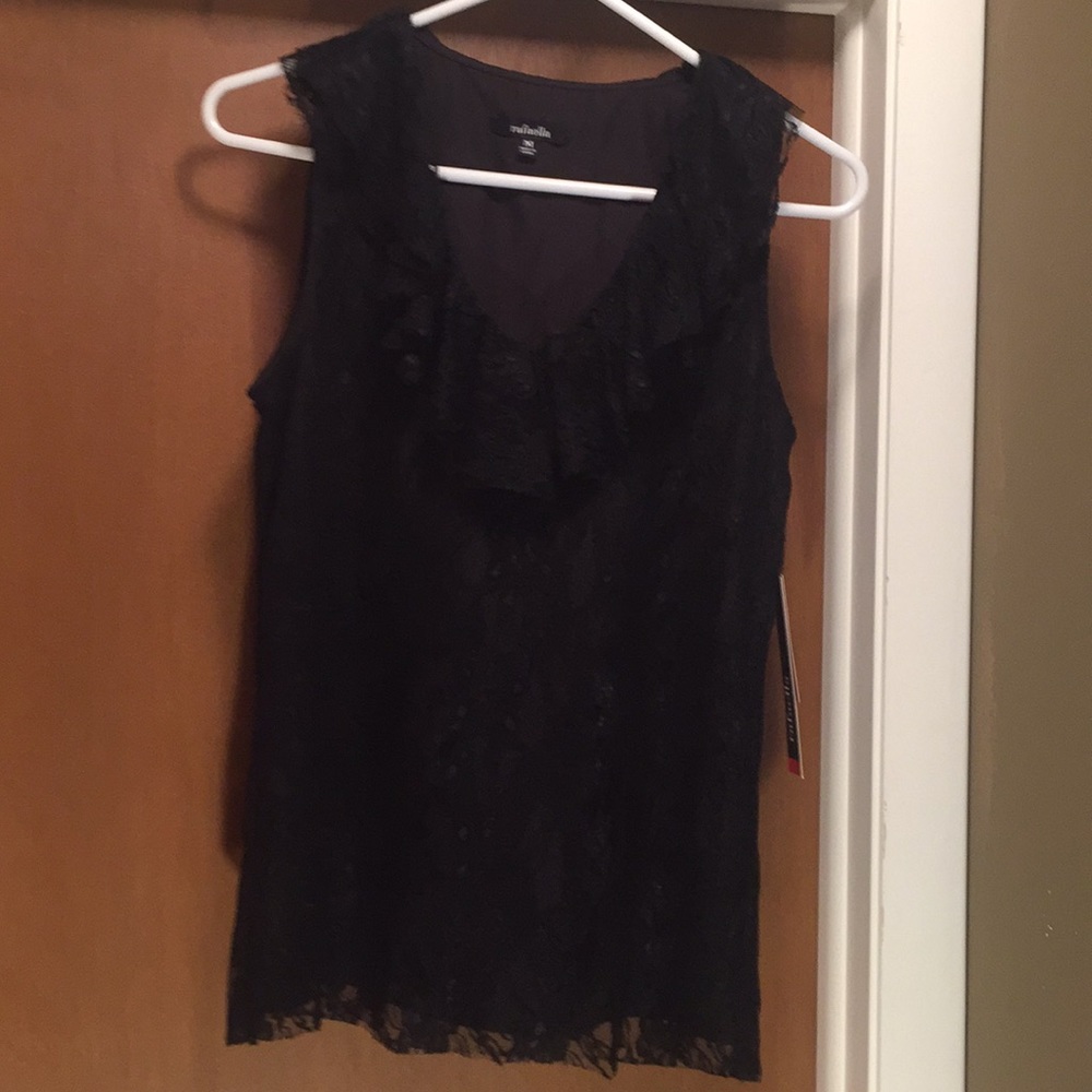 Sweet black lace top with lining.